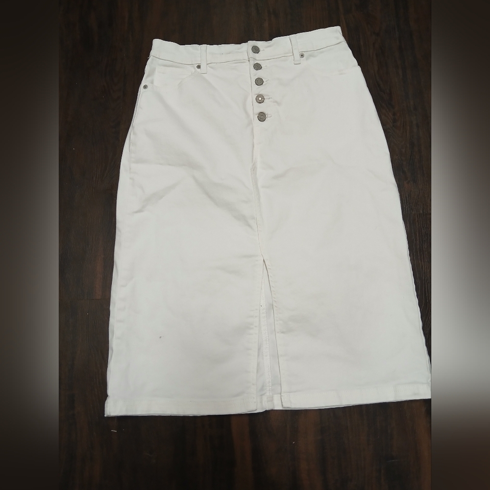 Banana Republic Cream‎ Buttoned Pencil Skirt